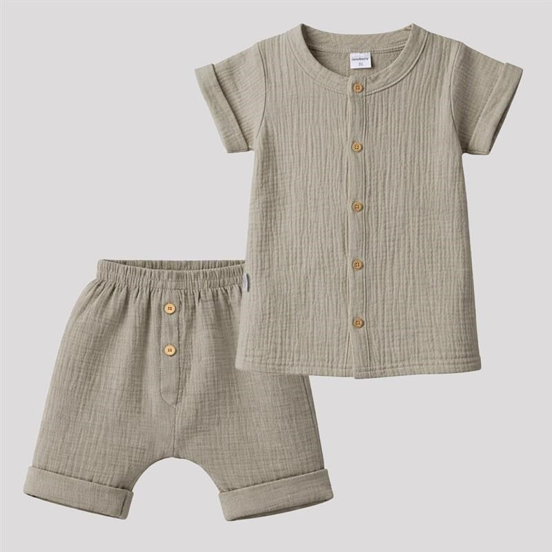 Baba muszlin ing rövidnadrággal New Baby linen